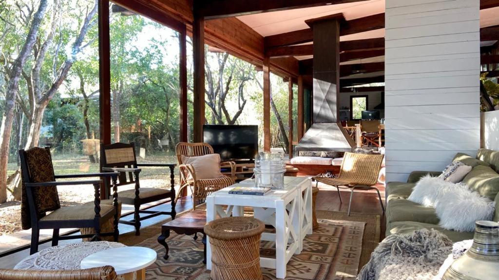Hideaways Lazuli Bush Lodge, 赫卢赫卢韦 外观 照片